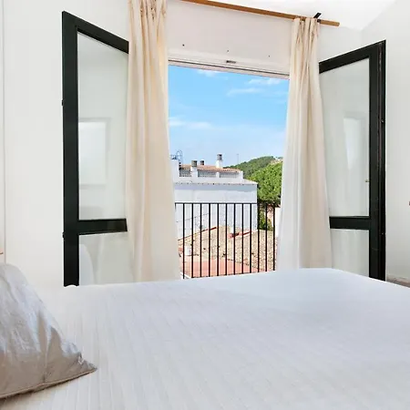 Apartment- Sarrio